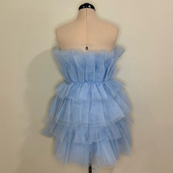 SOLD Francesca’s Suzie tulle tiered dress, light blue - Picture 6 of 16